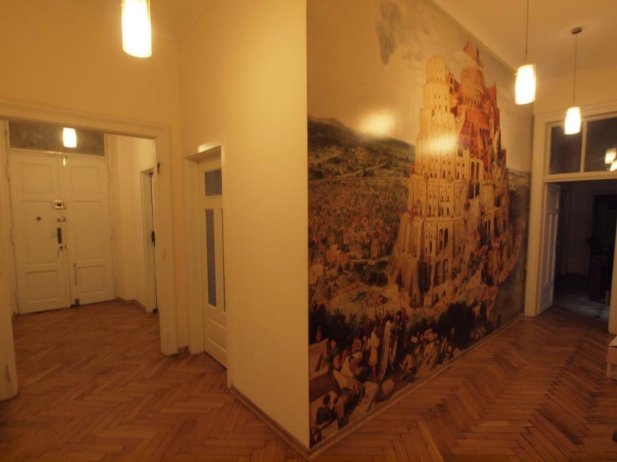Apartament Babel *